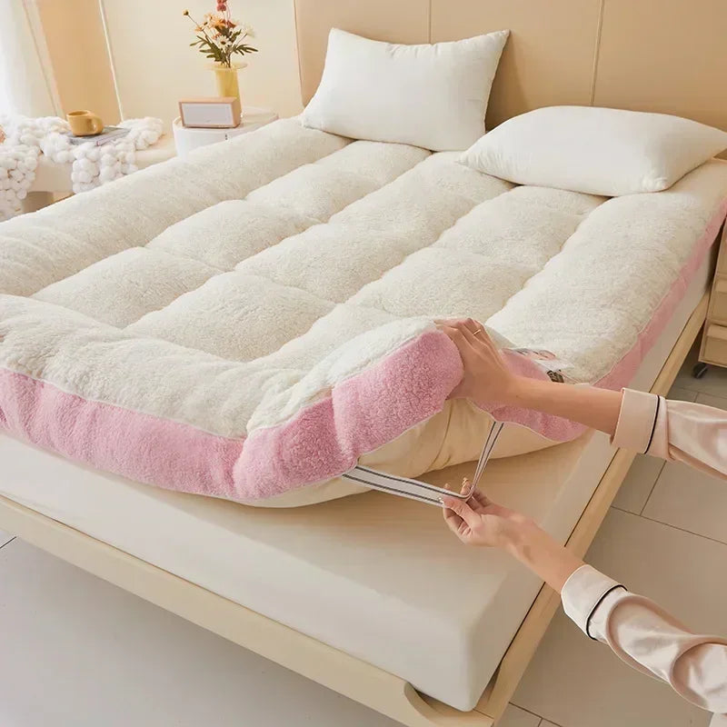 Thicken Winter Warm Lamb Cashmere Mattress High Quality Household Soft Pad Tatami Floor Mat Student Dormitory Single Mattresses NEWFURNITURELOOKS