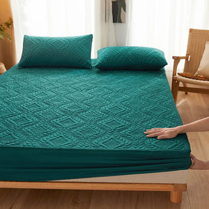 Waterproof Quilted Mattress Protector Breathable Mattress Cover Anti-mite Anti-bacterial Fitted Bed Sheet No Pillowcase NEWFURNITURELOOKS